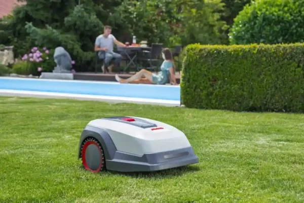 AL-KO Robolinho 1150 W test: Bedste robotplæneklipper til store haver - Billede 6