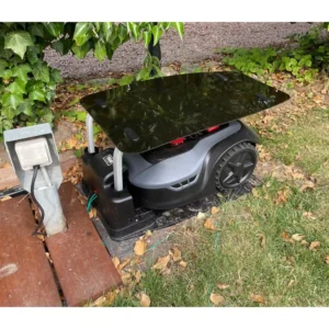 Alternative view of Garagetag til Ladestation Texas Robotplæneklipper: Praktisk Beskyttelse